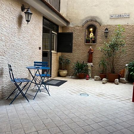 Sciabbacco House Apartment Napoli Bagian luar foto